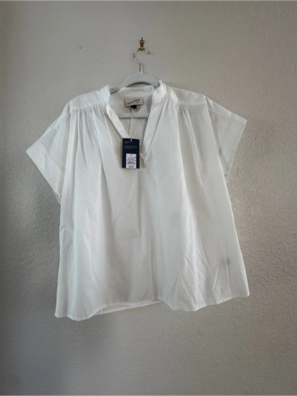 Universal White Relaxed V-Neck Tunic Top - Picture 4 of 6